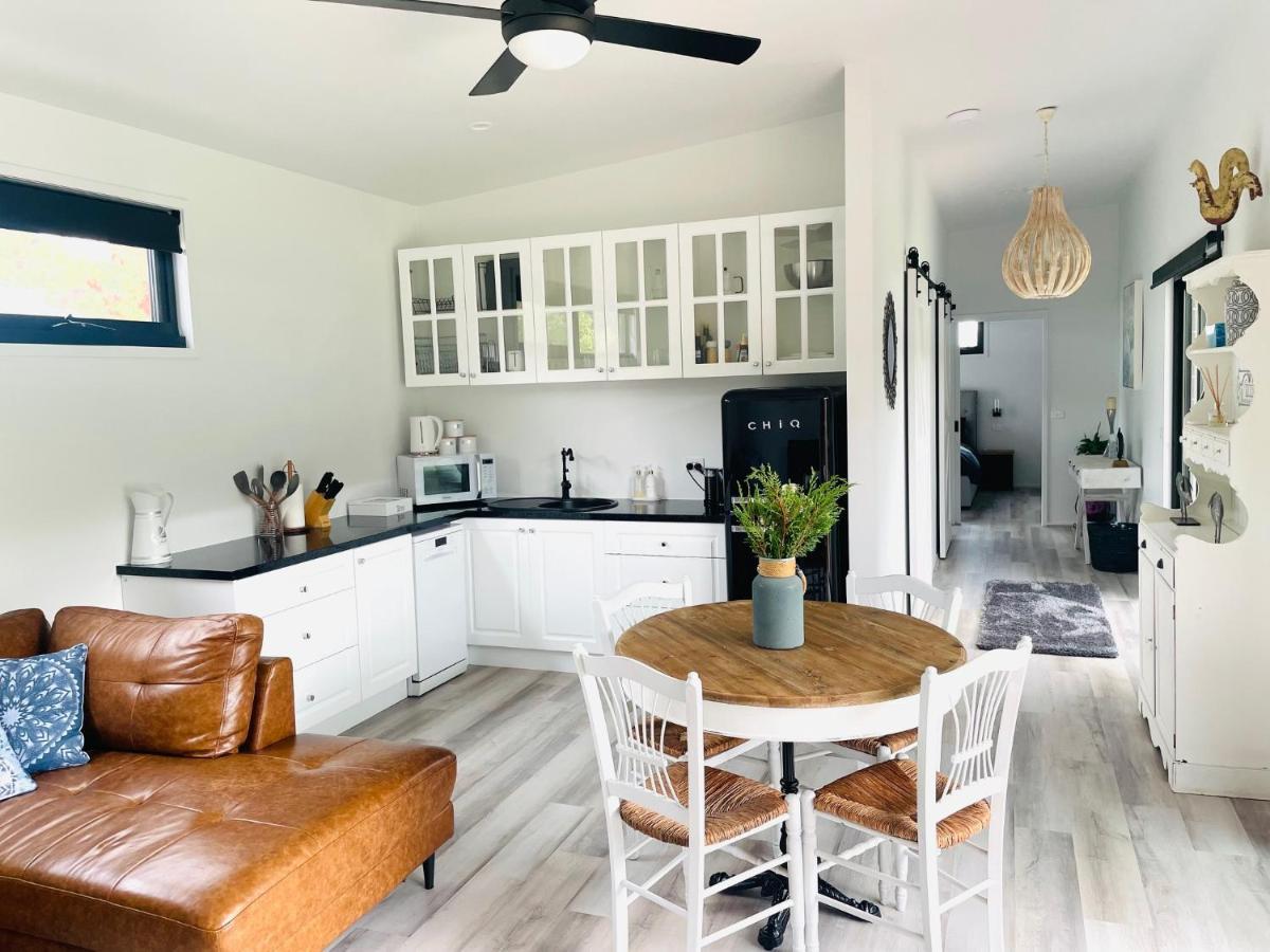 Farm Stay Maple Cottage At Wilindi Estate Tyabb Ngoại thất bức ảnh