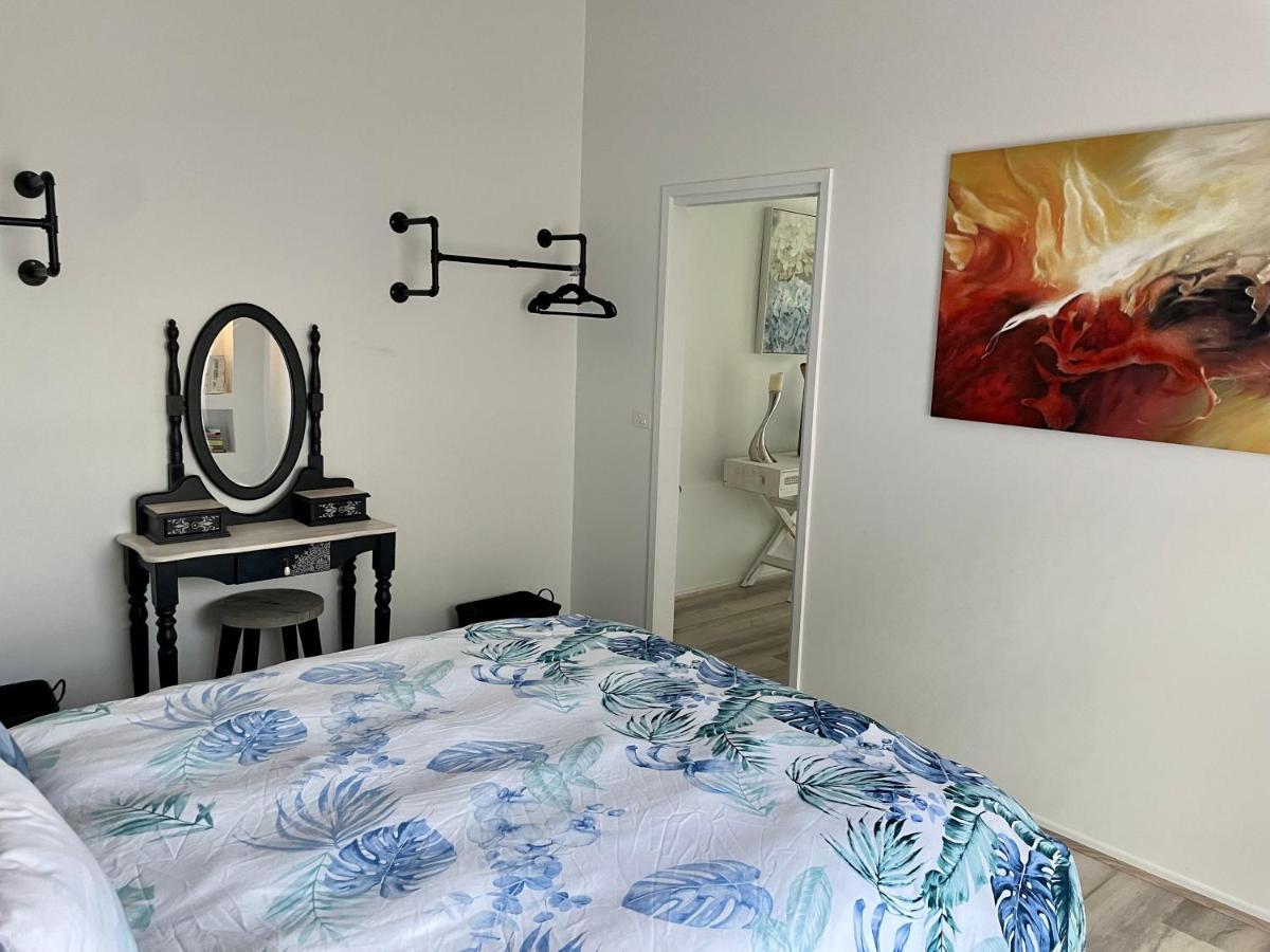 Farm Stay Maple Cottage At Wilindi Estate Tyabb Ngoại thất bức ảnh